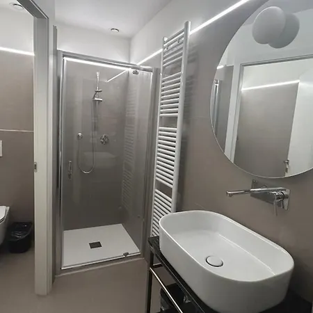 Panda House - Station Guest house Padova