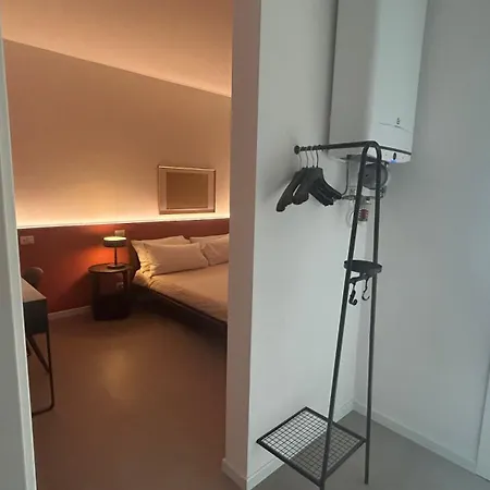 Panda House - Station Guest house 3*